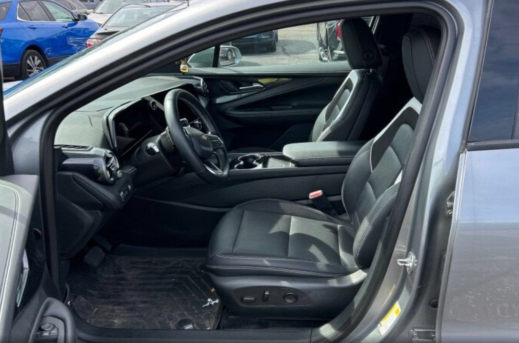 chevrolet blazer ev 2024 3GNKDBRJ2RS264001 image chevrolet blazer ev 2024 3GNKDBRJ2RS264001 image